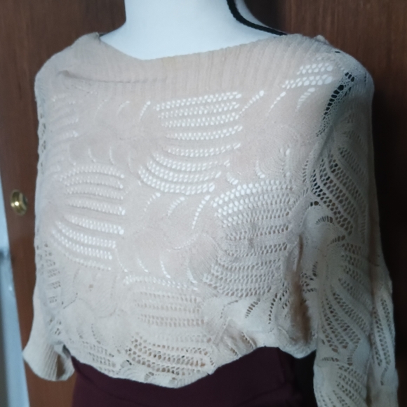 Batwing Knitted Top cream colored, Size Small - Picture 4 of 5